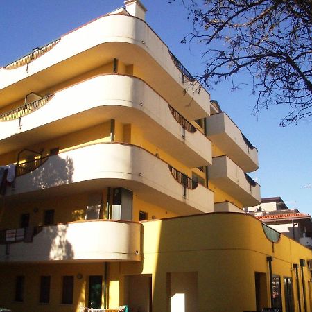Residence Mediterraneo - Agenzia Cocal Καόρλε Εξωτερικό φωτογραφία